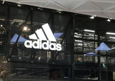 Adidas – an arena-inspired oasis